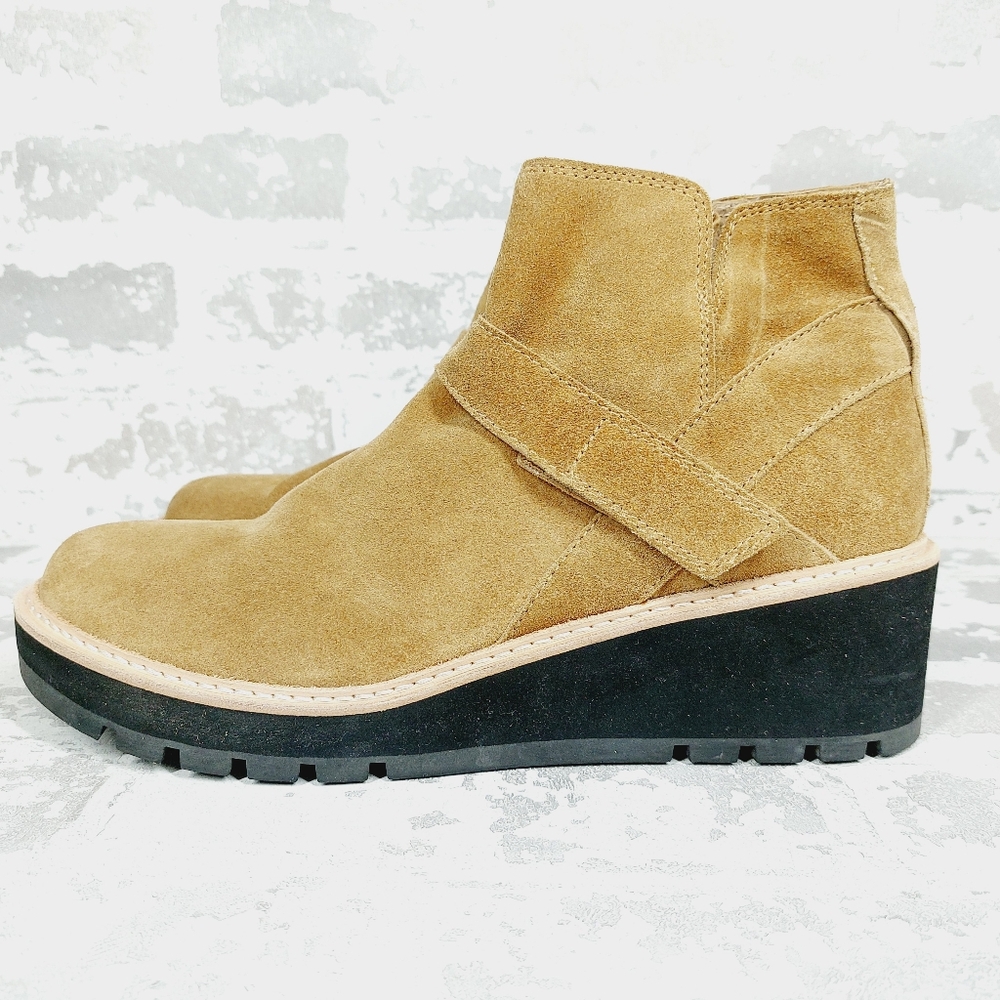 Eileen Fisher Tan Ankle Boots